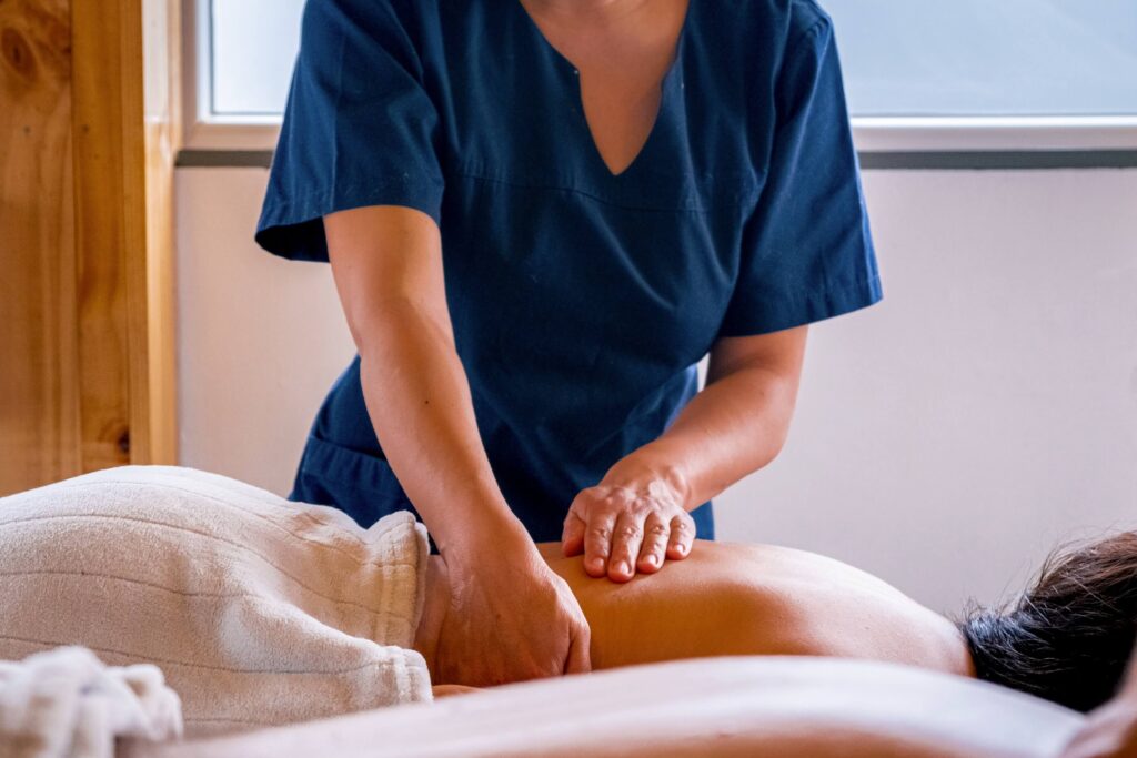 Dolor lumbar por trabajo de oficina: causas y prevención